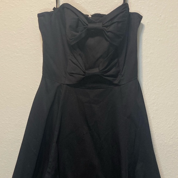 Betsey Johnson Sweetheart Neck Dress - Picture 7 of 7